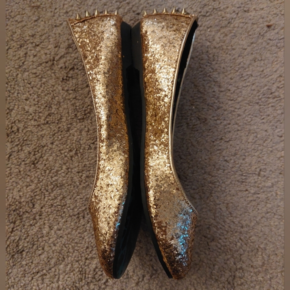 Betsyville by Betsy Johnson Gold Glitter Flats, Size 8.5 - Picture 3 of 7